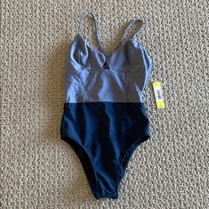 Summersalt swan dive one piece swimsuit sz 4